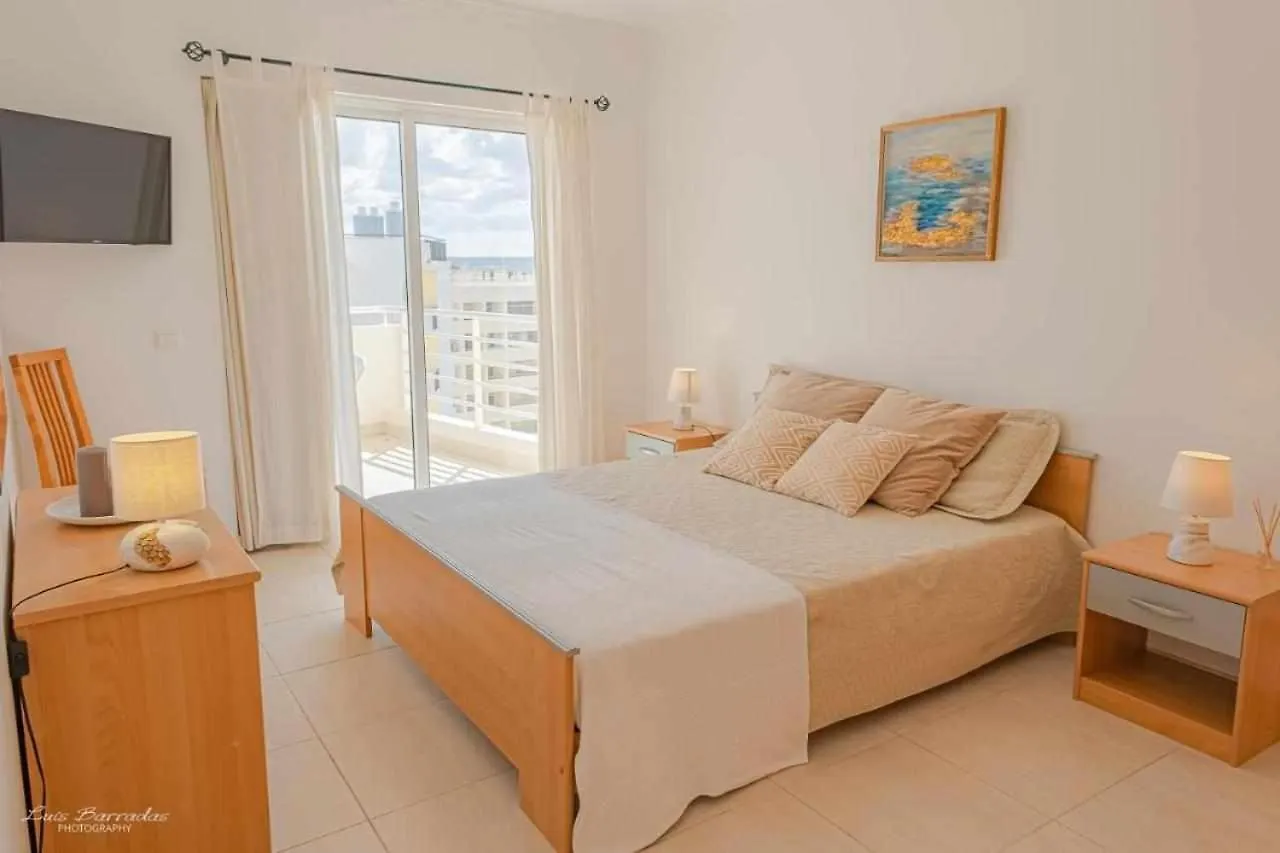 Apartment Varandas Do Sol Vista Mar 100 M Do Areal Portimao Portugal