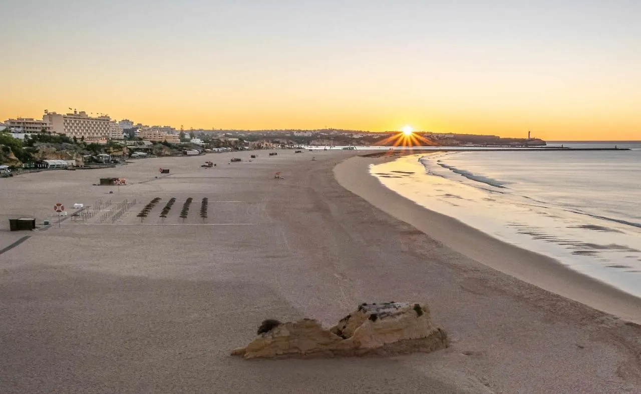 Varandas Do Sol Vista Mar 100 M Do Areal Portimao